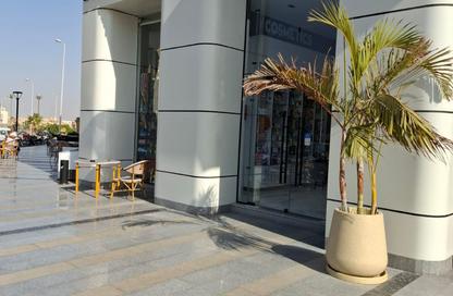 Shop - Studio - 1 Bathroom for rent in Silver Gate Mall - 12th District - Sheikh Zayed City - Giza