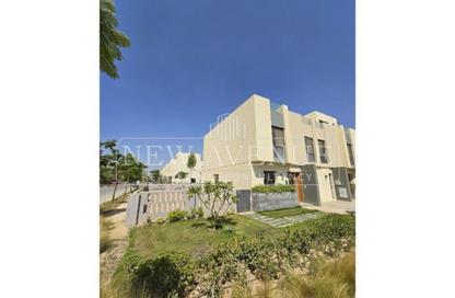 Townhouse - 4 Bedrooms - 4 Bathrooms for sale in Al Burouj Compound - El Shorouk Compounds - Shorouk City - Cairo Townhouse - 4 Bedrooms - 4 Bathrooms for sale in Al Burouj Compound - El Shorouk Compounds - Shorouk City - Cairo