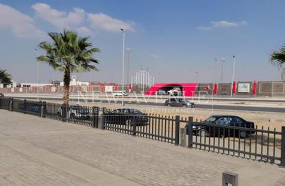 محل - استوديو - 1 حمام للايجار في كمبوند فيلدج جاردن القطامية - كمبوندات التجمع الخامس - التجمع الخامس - مدينة القاهرة الجديدة - القاهرة