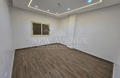 Apartment - 3 Bedrooms - 2 Bathrooms for sale in Al Narges 2 - Al Narges - New Cairo City - Cairo