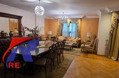Apartment - 3 Bedrooms - 3 Bathrooms for sale in Fareek Awal Ali Amer St. - 6th Zone - Nasr City - Cairo