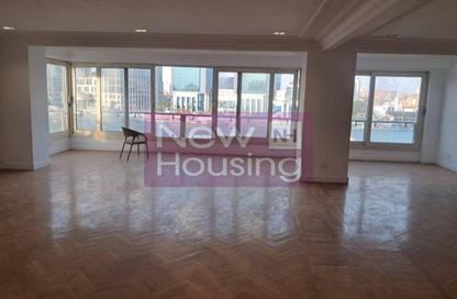Apartment - 3 Bedrooms - 3 Bathrooms for rent in Zamalek - Cairo
