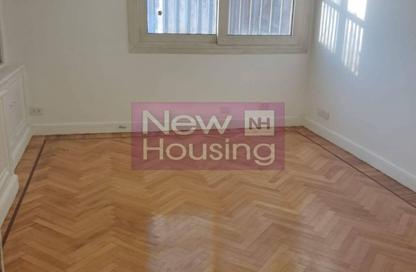 Apartment - 3 Bedrooms - 3 Bathrooms for rent in Zamalek - Cairo