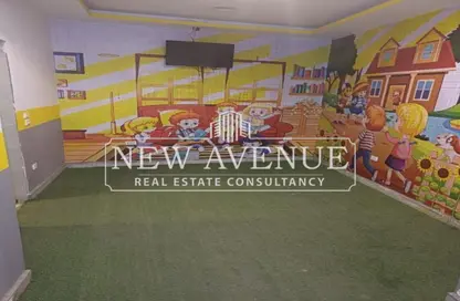 Retail - Studio - 4 Bathrooms for sale in Wezaret Al Zeraa St. - Dokki - Giza