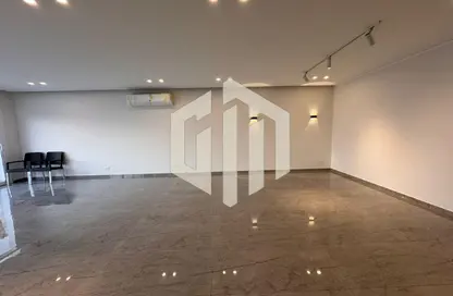 (بنتهاوس  (روف - 3 غرف نوم - 3 حمامات للبيع في مول هايد بارك بيزنس - شارع التسعين الجنوبي - التجمع الخامس - مدينة القاهرة الجديدة - القاهرة