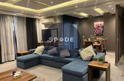 Apartment - 2 Bedrooms - 2 Bathrooms for sale in Palm Hills Village Gate - South Investors Area - New Cairo City - Cairo