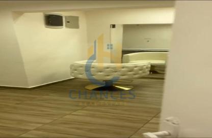 Shop - Studio - 1 Bathroom for sale in Togary St. - Zahraa El Maadi - Hay El Maadi - Cairo