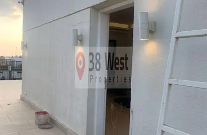 سطح - 2 حمامات للايجار في ذا كورت ياردز - كمبوندات الشيخ زايد - الشيخ زايد - الجيزة