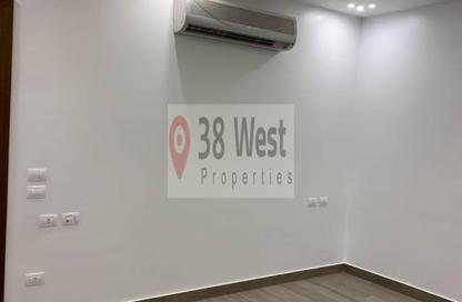 Roof - Studio - 2 Bathrooms for rent in The Courtyards - Sheikh Zayed Compounds - Sheikh Zayed City - Giza
