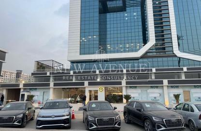 محل - استوديو - 2 حمامات للبيع في بيزنس بلاس - شارع التسعين الشمالي - التجمع الخامس - مدينة القاهرة الجديدة - القاهرة