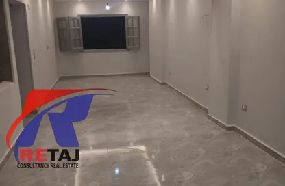 Apartment - 2 Bedrooms - 1 Bathroom for rent in Abdelhakim Al Refaey St. - 8th Zone - Nasr City - Cairo