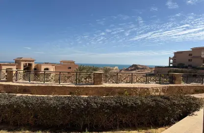 Chalet - 2 Bedrooms - 2 Bathrooms for sale in Laguna Bay - Al Ain Al Sokhna - Suez
