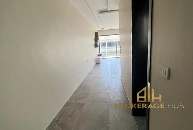 97726372 - Property Image 3