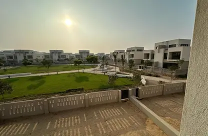 دوبلكس - 3 غرف نوم - 3 حمامات للايجار في كمبوند البروج - كمبوندات الشروق - مدينة الشروق - القاهرة