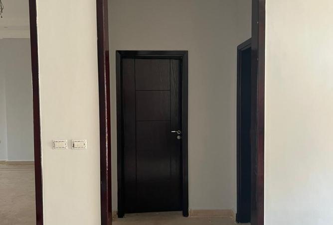 97141600 - Property Image 3