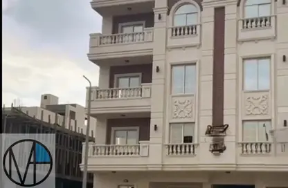 Apartment - 3 Bedrooms - 3 Bathrooms for sale in Bait Alwatan - The 5th Settlement - New Cairo City - Cairo