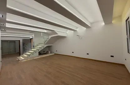 شقة - 5 غرف نوم - 5 حمامات للايجار في ميفيدا - كمبوندات التجمع الخامس - التجمع الخامس - مدينة القاهرة الجديدة - القاهرة