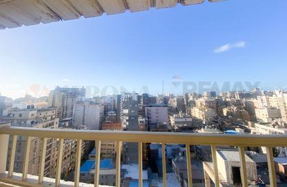 Apartment - 3 Bedrooms - 1 Bathroom for sale in Laurent - Hay Sharq - Alexandria