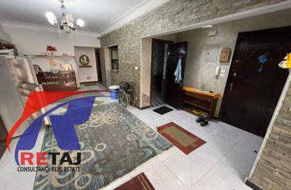 Apartment - 3 Bedrooms - 2 Bathrooms for rent in Ahmed Al Khashab St. - 8th Zone - Nasr City - Cairo