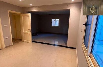Apartment - 3 Bedrooms - 2 Bathrooms for sale in Beverly Hills Road - 17th District - Sheikh Zayed City - Giza