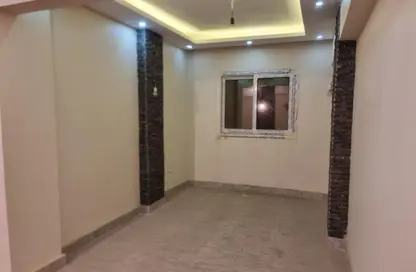 Apartment - 3 Bedrooms - 1 Bathroom for sale in Heliopolis - Masr El Gedida - Cairo