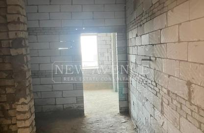 Office Space - Studio - 2 for rent in Lake View Residence - 5th Settlement Compounds - The 5th Settlement - New Cairo City - Cairo