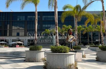 Office Space - Studio - 2 for rent in Lake View Residence - 5th Settlement Compounds - The 5th Settlement - New Cairo City - Cairo