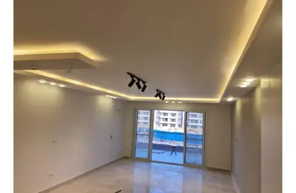 شاليه - 3 غرف نوم - 2 حمامات للبيع في بلومار - العين السخنة - السويس