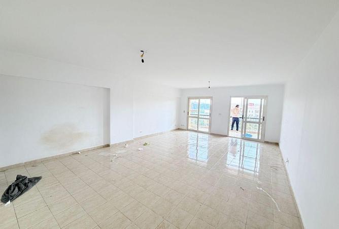 64645373 - صورة العقار 2