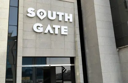 Office Space - 3 Bedrooms - 2 Bathrooms for rent in South Gate Mall - South Teseen St. - The 5th Settlement - New Cairo City - Cairo