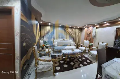 Apartment - 3 Bedrooms - 2 Bathrooms for sale in Thirteenth Sector - Zahraa El Maadi - Hay El Maadi - Cairo