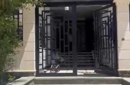 Apartment - 3 Bedrooms - 3 Bathrooms for sale in Bait Alwatan - The 5th Settlement - New Cairo City - Cairo