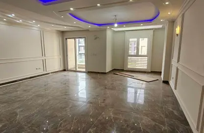 Apartment - 3 Bedrooms - 3 Bathrooms for sale in Zayed Dunes Complex - 6th District - Sheikh Zayed City - Giza
