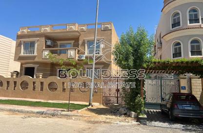 Apartment - 3 - 3 for sale in Al Shorouk 2000 - El Shorouk Compounds - Shorouk City - Cairo