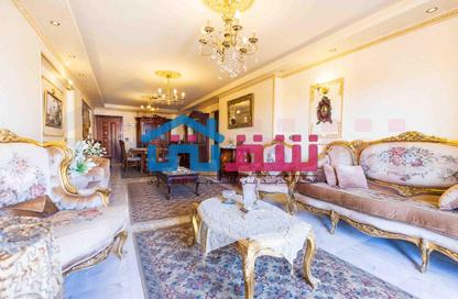 شقة - 3 - 2 للبيع في شارع الاقبال - لوران - حي شرق - الاسكندرية