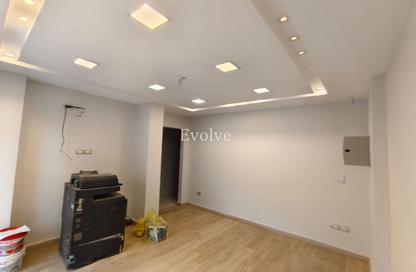 Office Space - Studio - 2 Bathrooms for rent in Zahraa Al Maadi St. - Degla - Hay El Maadi - Cairo