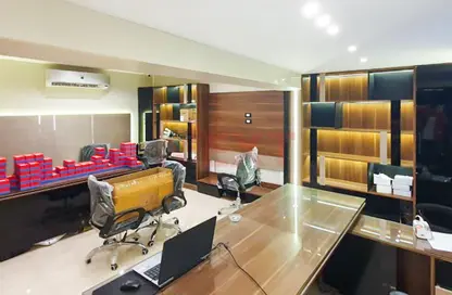 Shop - Studio - 1 Bathroom for sale in Al Farek Ismail Srhank St. - Laurent - Hay Sharq - Alexandria