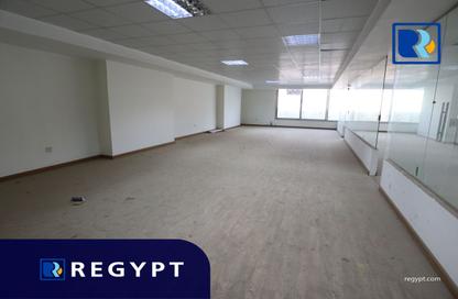 Office Space - Studio - 3 Bathrooms for rent in Al Laselky St. - El Laselky - New Maadi - Hay El Maadi - Cairo
