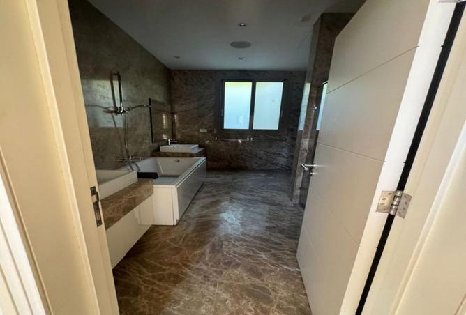 8550817 - Property Image 3