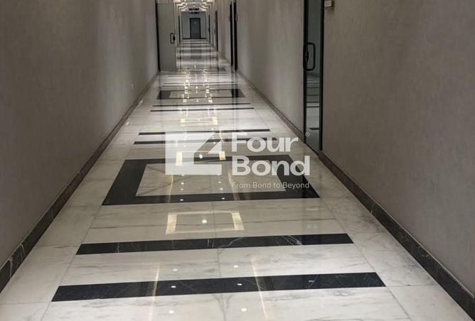 98815503 - Property Image 3