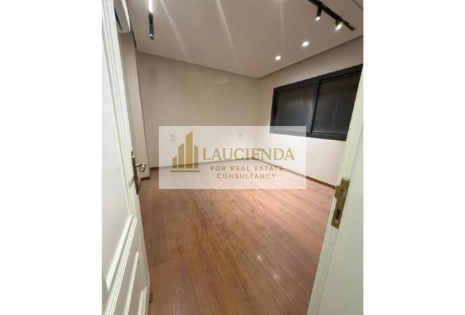 77333318 - Property Image 2