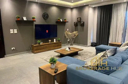 شقة - 2 غرف نوم - 2 حمامات للبيع في فيلدج جيت - المستثمرين الجنوبية - مدينة القاهرة الجديدة - القاهرة