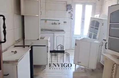Apartment - 3 Bedrooms - 2 Bathrooms for sale in Mubarak St. - Ard El Golf - Heliopolis - Masr El Gedida - Cairo
