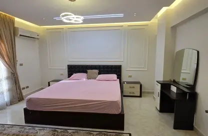 شقة - 3 غرف نوم - 3 حمامات للايجار في شارع مصدق - الدقي - الجيزة