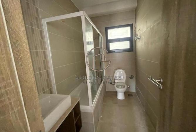 96576338 - Property Image 3