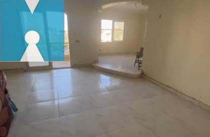 شقة - 3 غرف نوم - 2 حمامات للبيع في حدائق المهندسين - الحي الرابع - الشيخ زايد - الجيزة