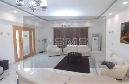 شقة - 3 غرف نوم - 3 حمامات للايجار في شارع 70 - الحي الثاني - التجمع الخامس - مدينة القاهرة الجديدة - القاهرة