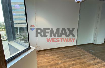 Office Space - 4 Bedrooms - 1 Bathroom for rent in Arkan Plaza - 26th of July Corridor - Sheikh Zayed City - Giza