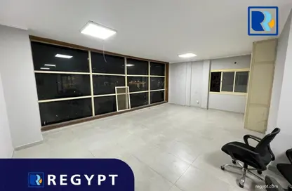 Office Space - Studio - 2 Bathrooms for rent in Al Laselky St. - El Laselky - New Maadi - Hay El Maadi - Cairo