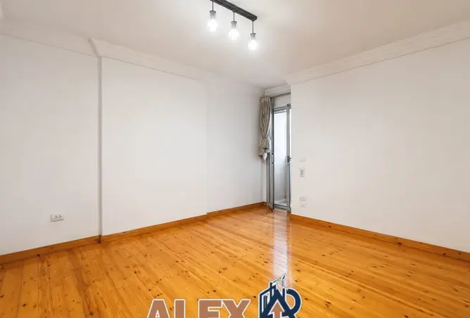 97431228 - Property Image 3